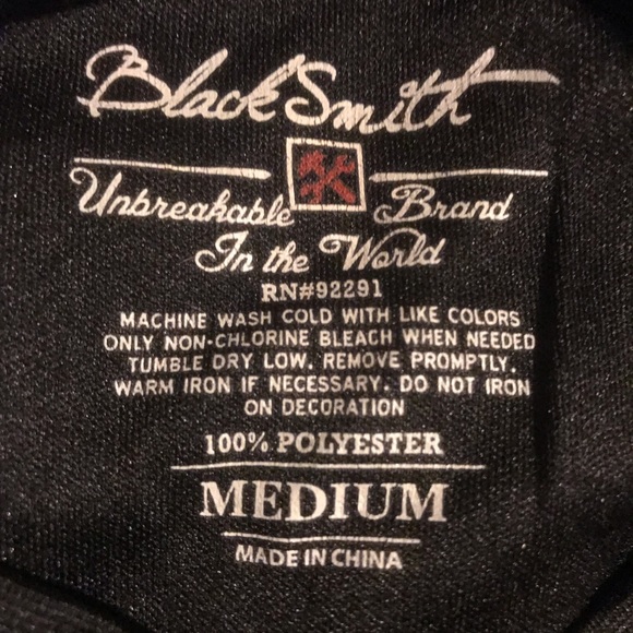 NWOT* Black Smith chain & diamond t-shirt - Picture 2 of 3